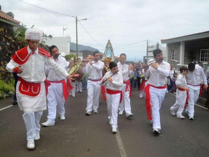 Los Llanillos celebra su fiesta en honor a la Virgen de Candelaria